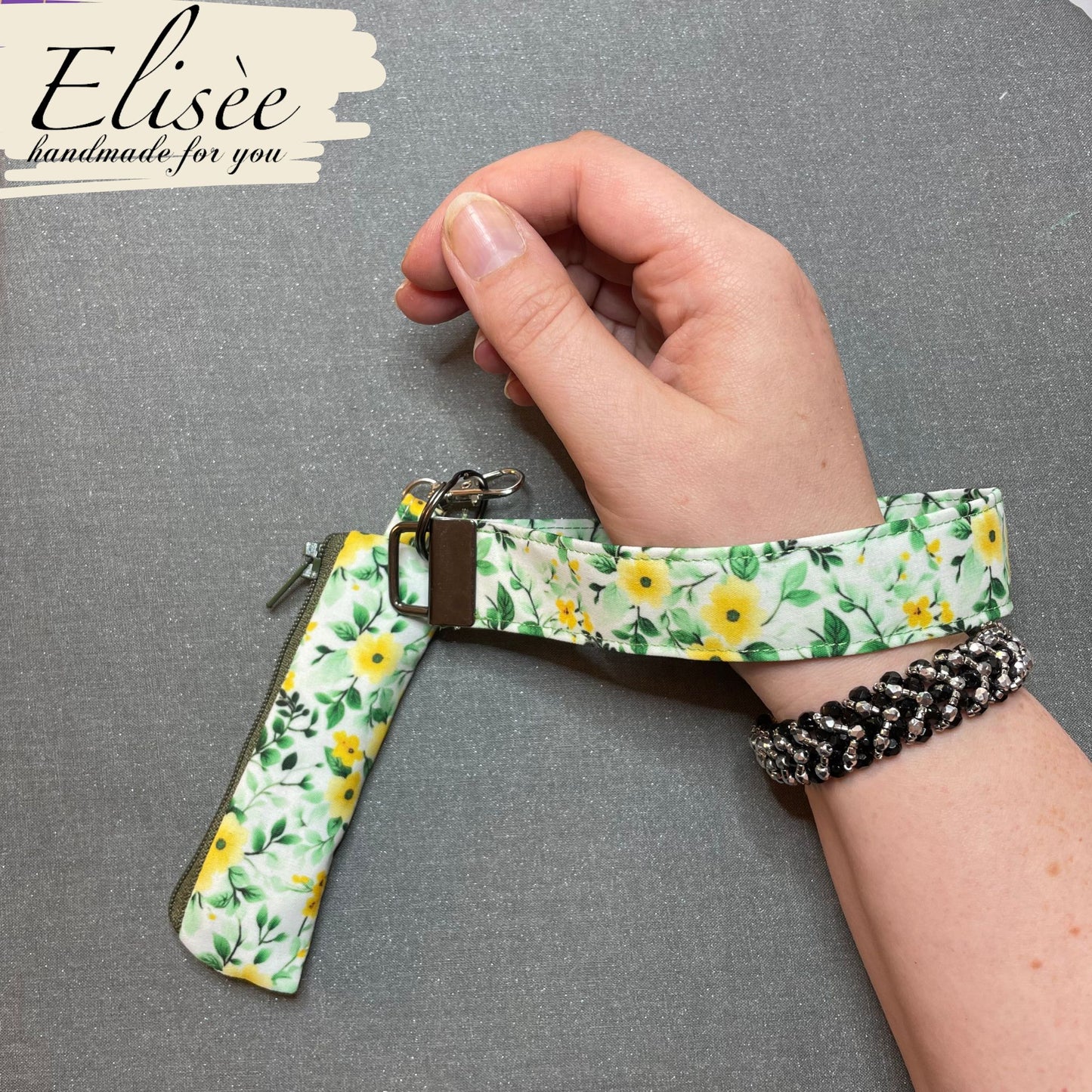 🔑 Armband-Schlüsselanhänger – Praktisch & stilvoll im Alltag (T_WR )